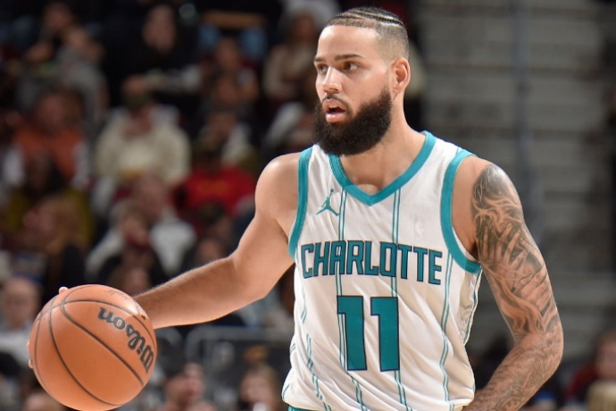 太阳愿交易科迪・马丁,或掀新一轮阵容调整风暴 太阳愿交易科迪・马丁,或掀新一轮阵容调整风暴